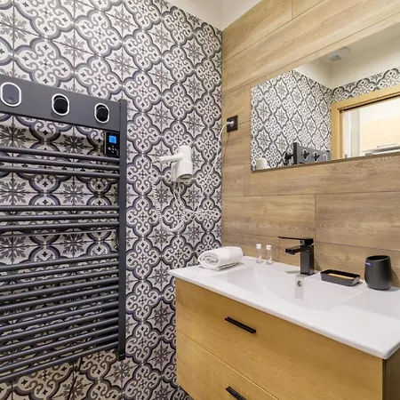 Magnifique Cocon Au Coeur D'antibes - 3g 앙티브